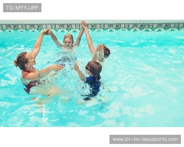 “新加坡赛场,游泳与水上芭蕾谁能笑到最后?” “新加坡赛场,游泳与水上芭蕾谁能笑到最后?”